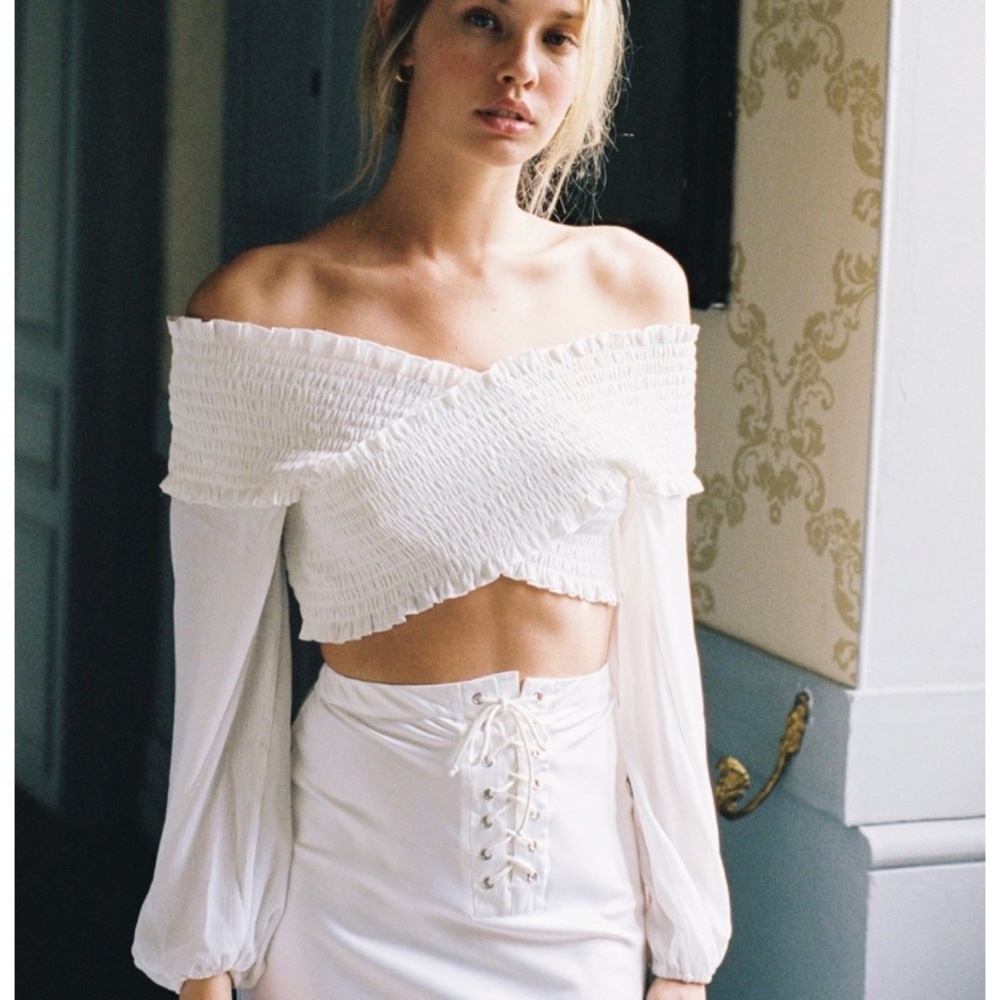 With Jean White Frances Ruched Top Bell Sleeves